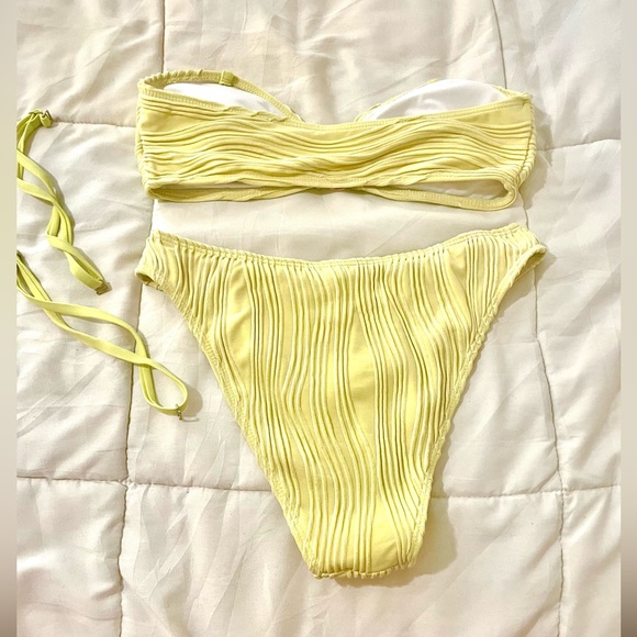 Fanuerg Yellow Ribbed Bikini Set - Picture 8 of 11